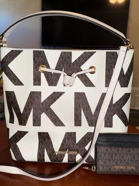 Michael Kors White and Brown MK Logo Bucket Shoulder Bag